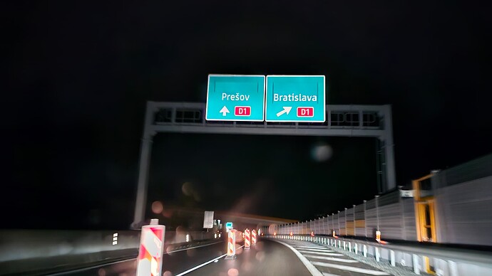 20251014_210903