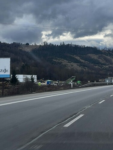 att.iUmzIN37AAvrVz4ZeKmEio6tQdiXxdpcJvF52kqzDzI